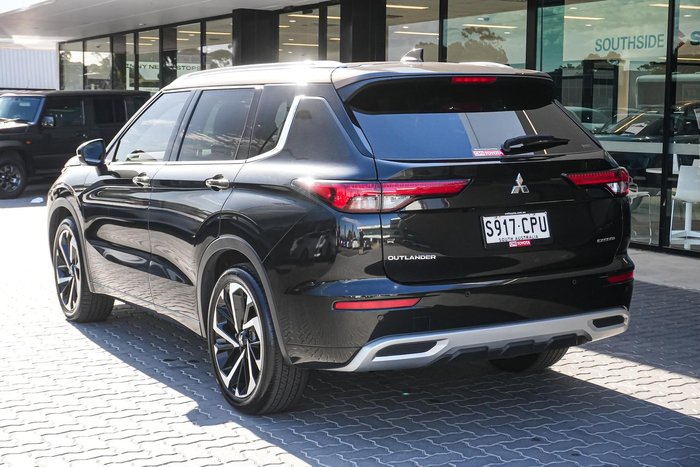 2021 Mitsubishi Outlander Exceed Tourer