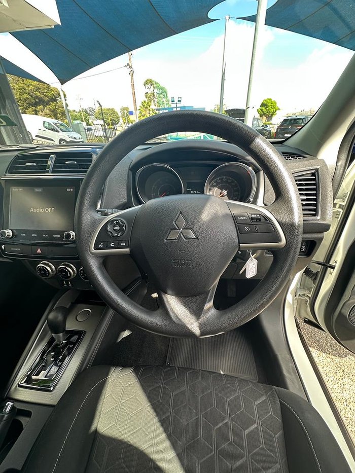 2023 Mitsubishi ASX ES