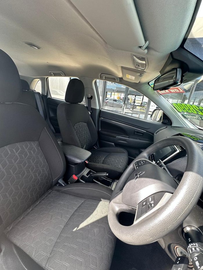 2023 Mitsubishi ASX ES