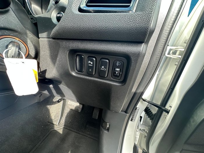 2023 Mitsubishi ASX ES