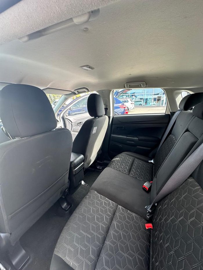 2023 Mitsubishi ASX ES