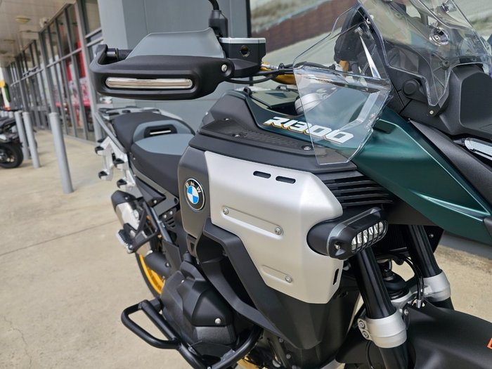 2025 BMW Motorrad R 1300 GS ADVENTURE OPTION 719 Green