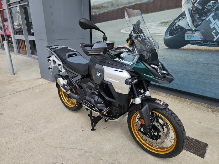 2025 BMW Motorrad R 1300 GS ADVENTURE OPTION 719 Green