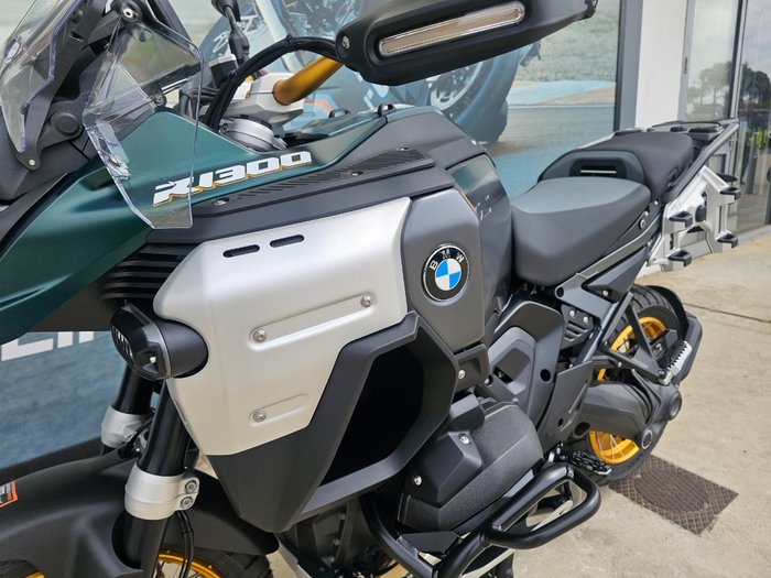 2025 BMW Motorrad R 1300 GS ADVENTURE OPTION 719 Green