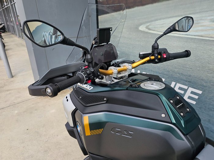 2025 BMW Motorrad R 1300 GS ADVENTURE OPTION 719 Green