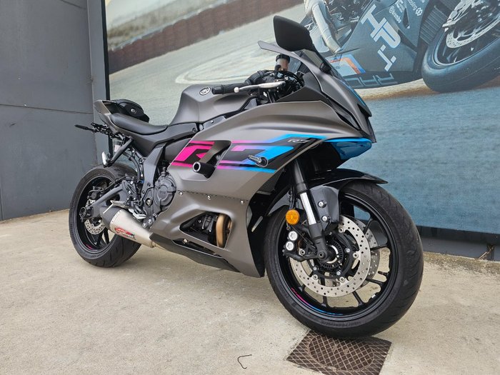 2024 Yamaha YZF-R7LA GREY