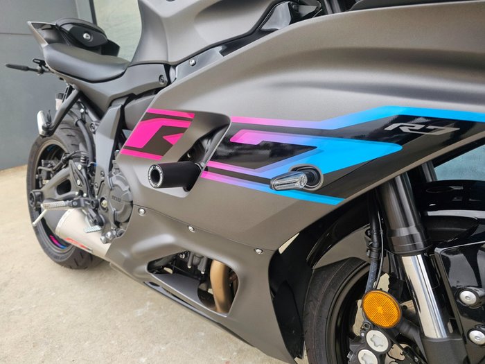 2024 Yamaha YZF-R7LA GREY