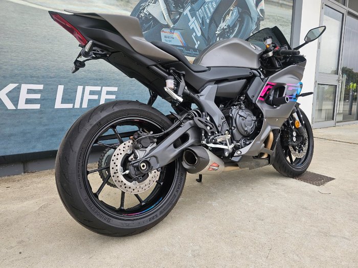 2024 Yamaha YZF-R7LA GREY