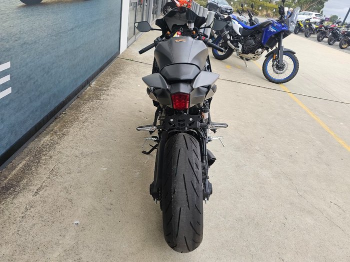 2024 Yamaha YZF-R7LA GREY