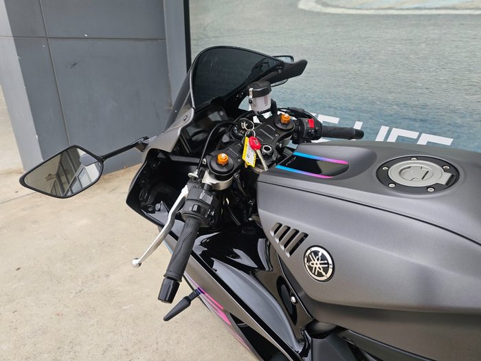 2024 Yamaha YZF-R7LA GREY