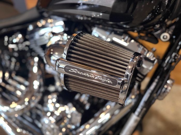 2016 HARLEY-DAVIDSON FXSB SOFTAIL BREAKOUT