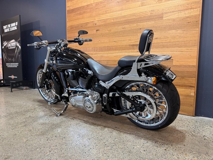 2016 HARLEY-DAVIDSON FXSB SOFTAIL BREAKOUT