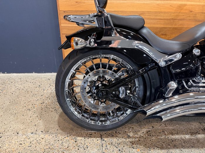 HARLEY-DAVIDSON 2016 HARLEY DAVIDSON 1690CC FXSB BREAKOUT