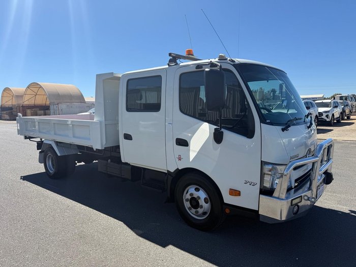 2017 Hino 300 717 , 7 SEAT DUAL CAB, 3.8m TIPPER, X SHIRE
