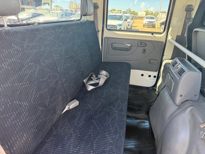2017 Hino 300 717 , 7 SEAT DUAL CAB, 3.8m TIPPER, X SHIRE