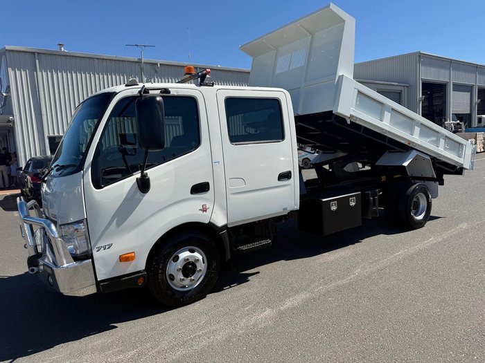 2017 Hino 300 717 , 7 SEAT DUAL CAB, 3.8m TIPPER, X SHIRE