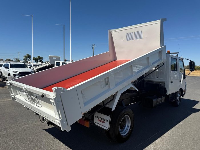 2017 Hino 300 717 , 7 SEAT DUAL CAB, 3.8m TIPPER, X SHIRE