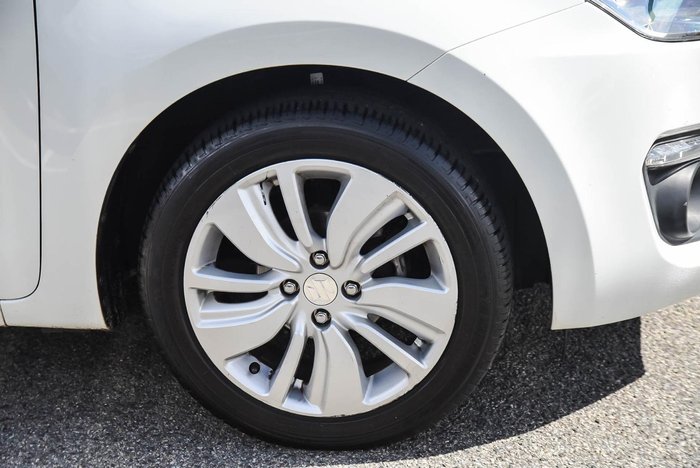 2019 Suzuki Swift GL Navigator