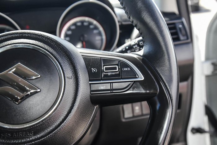 2019 Suzuki Swift GL Navigator