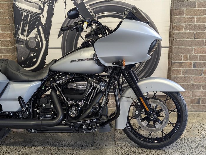 2020 Harley-Davidson Road Glide Special 114 (FLTRXS) Touring Silver