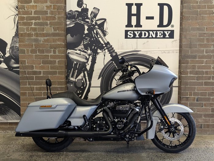 2020 Harley-Davidson Road Glide Special 114 (FLTRXS) Touring Silver