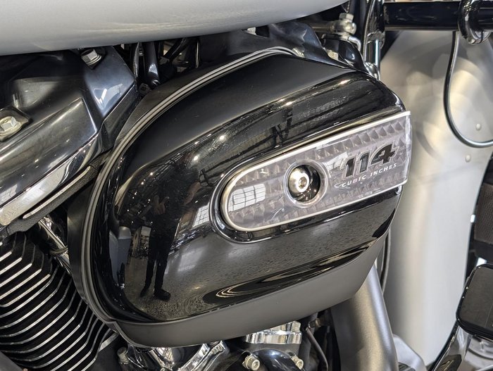 2020 Harley-Davidson Road Glide Special 114 (FLTRXS) Touring Silver