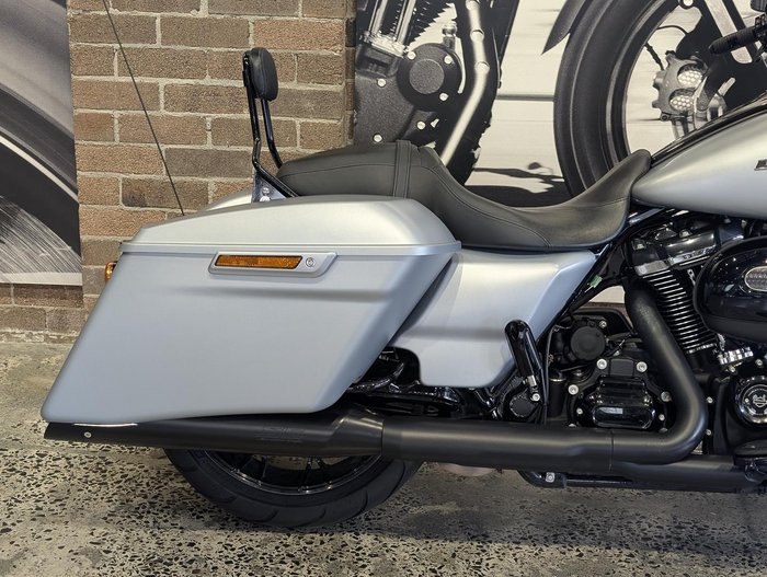 2020 Harley-Davidson Road Glide Special 114 (FLTRXS) Touring Silver