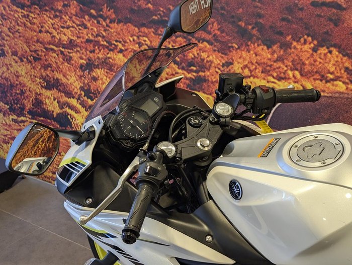 2019 Yamaha YZF-R3 R3 White