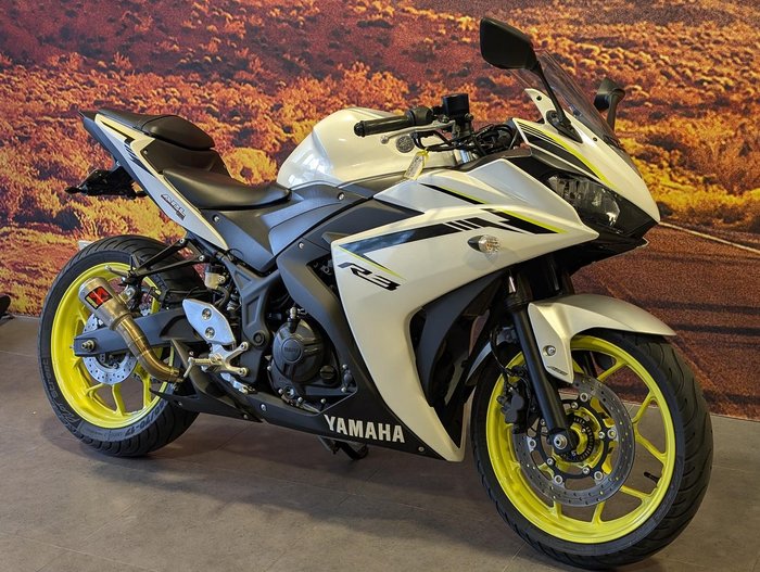 2019 Yamaha YZF-R3 R3 White