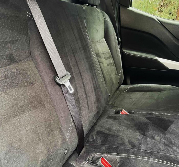 2020 Nissan Navara ST