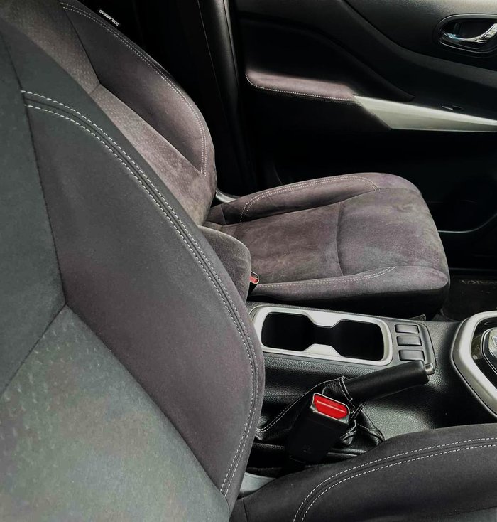 2020 Nissan Navara ST