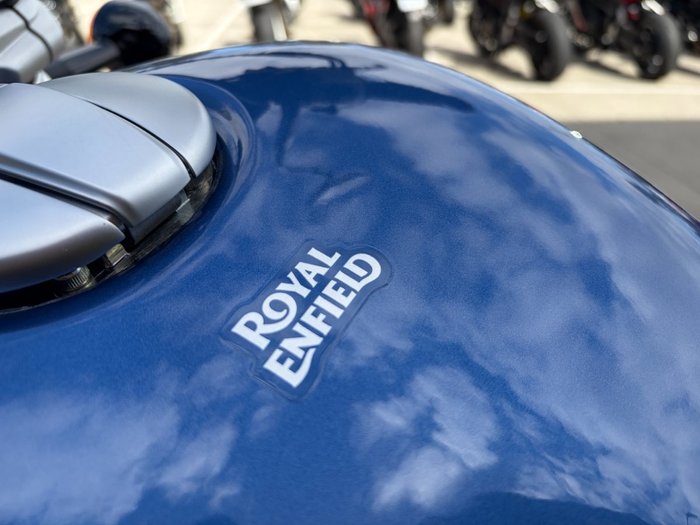 2025 Royal Enfield SUPER METEOR 650 Astral blue