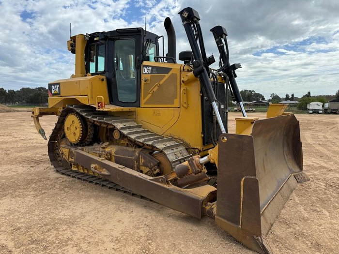 2017 Caterpillar D6t Xl