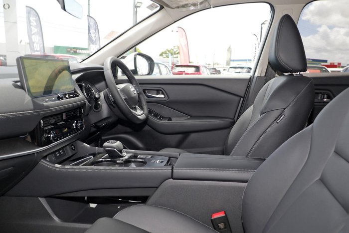 2026 Nissan X-TRAIL ST-L T33 MY26 Everest White