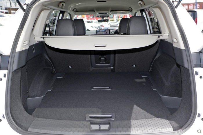 2026 Nissan X-TRAIL ST-L T33 MY26 Everest White