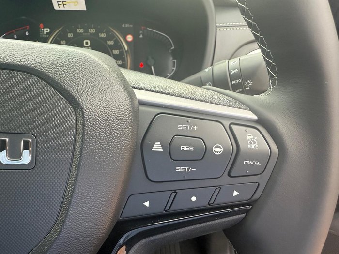 2025 Isuzu MU-X LS-T