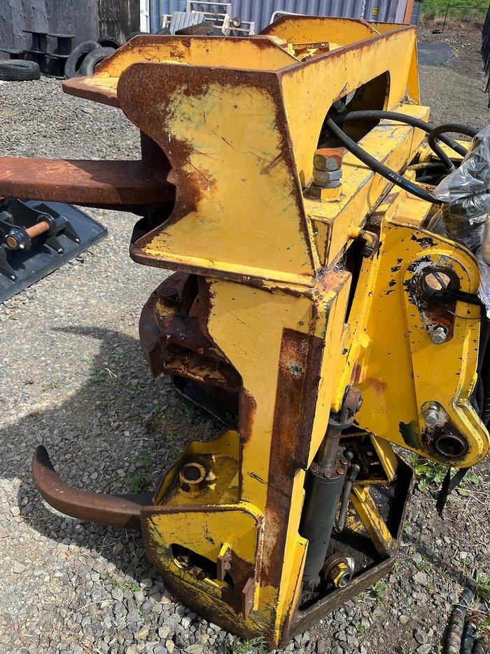 2015 Komatsu Xa233-2 Yellow