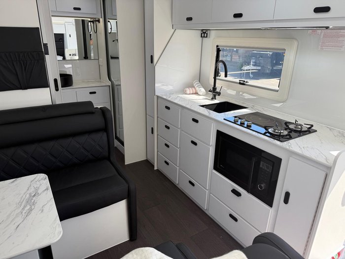 2026 JB Caravans 18'6 Gator X Save $$$$ Off New