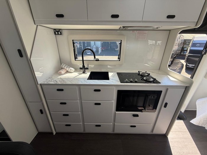 2026 JB Caravans 18'6 Gator X Save $$$$ Off New