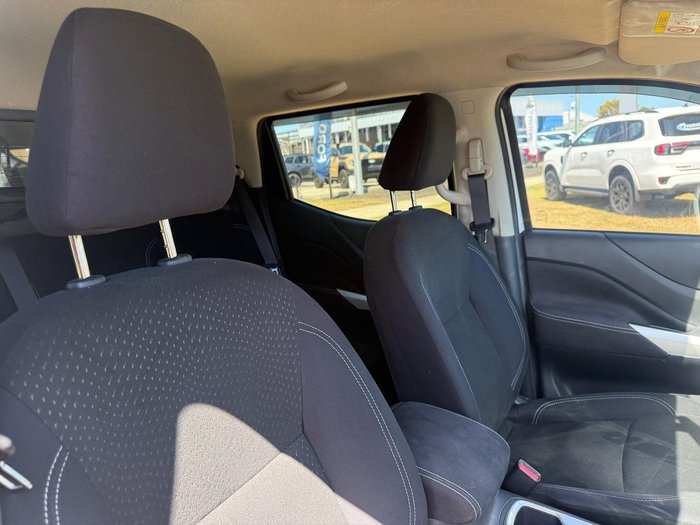 2018 Nissan Navara Silverline