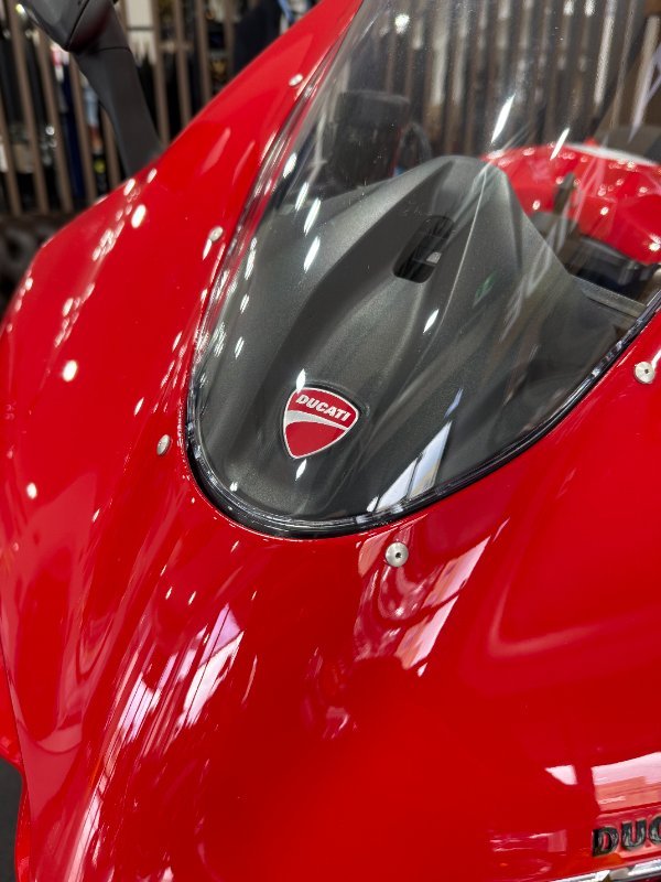2024 DUCATI PANIGALE V4 S Red