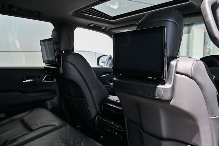 2023 Toyota Landcruiser Sahara ZX