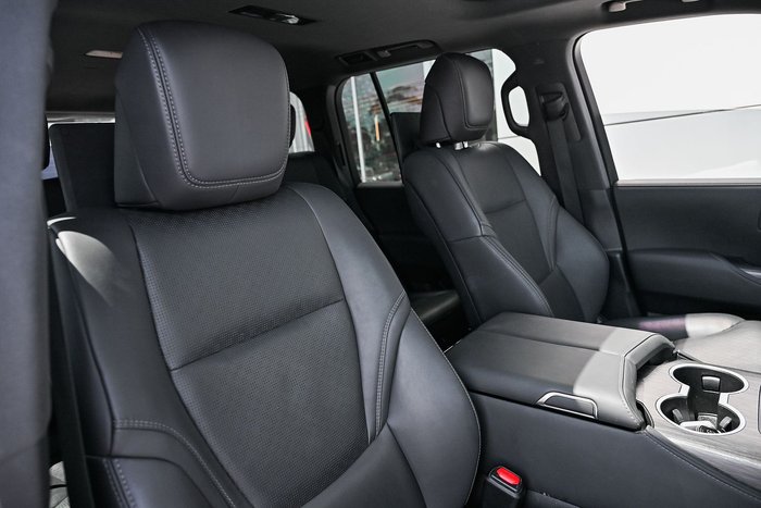 2023 Toyota Landcruiser Sahara ZX