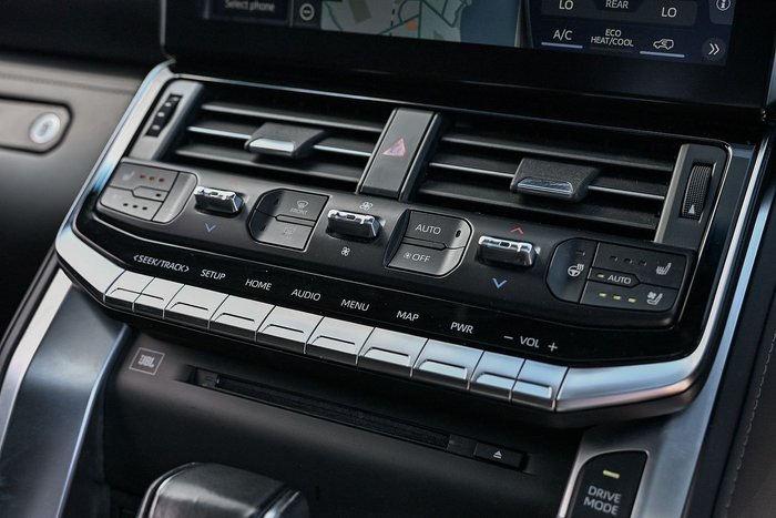 2023 Toyota Landcruiser Sahara ZX