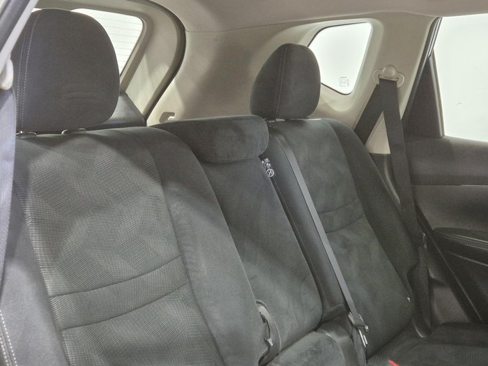 2016 Nissan X-TRAIL ST