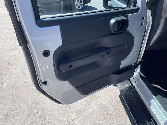 2010 Jeep Wrangler Sport JK MY10 4X4 Bright Silver