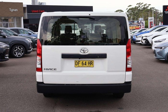 2022 Toyota Hiace