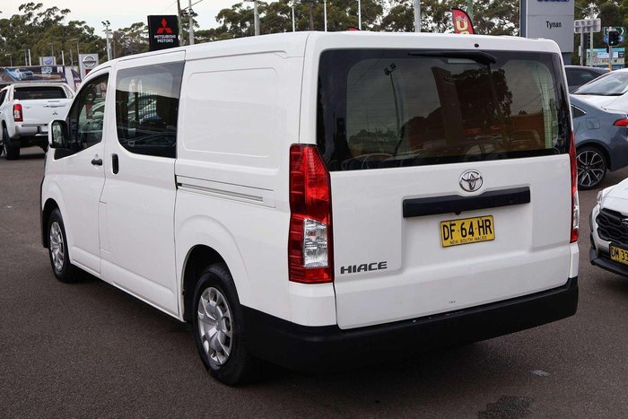 2022 Toyota Hiace
