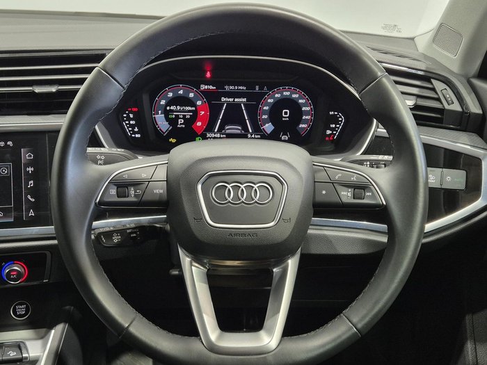 2024 Audi Q3 35 TFSI S line