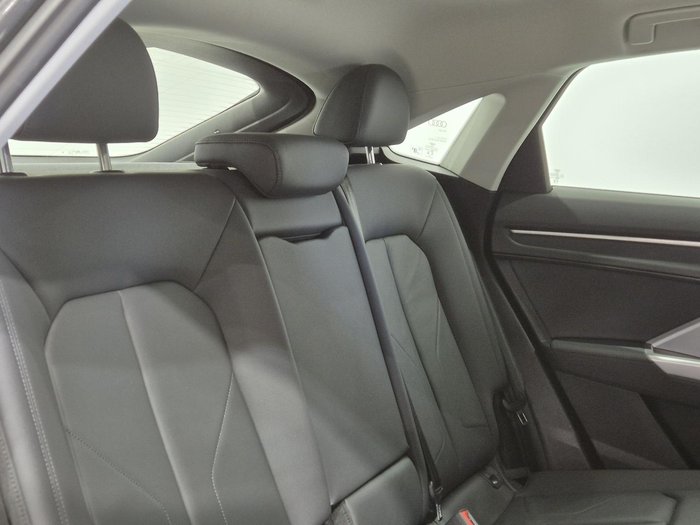 2024 Audi Q3 35 TFSI S line